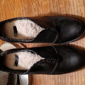 Ugg Size 6 Black Ankle Boots